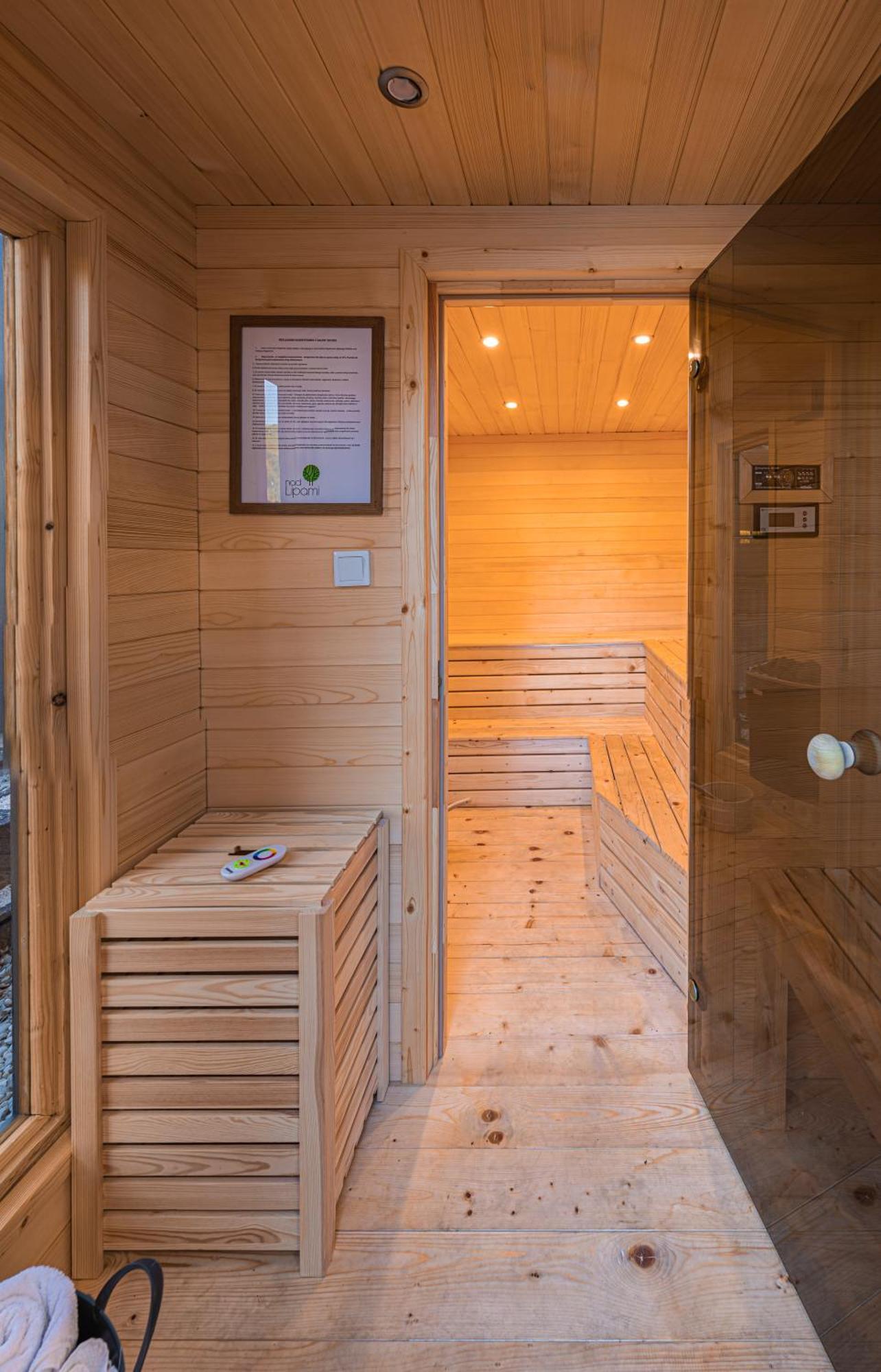 Nad Lipami - Z Sauna I Tarasem Blisko Stoku Sczyrk * Szczyrk